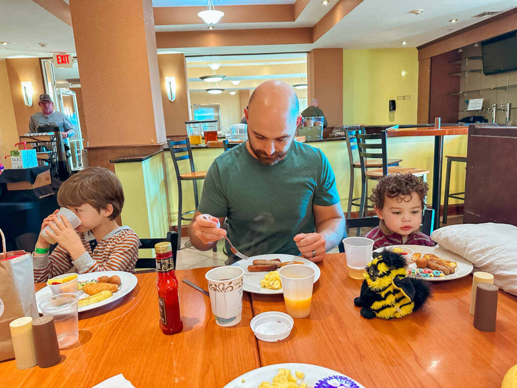 Hotel breakfast 