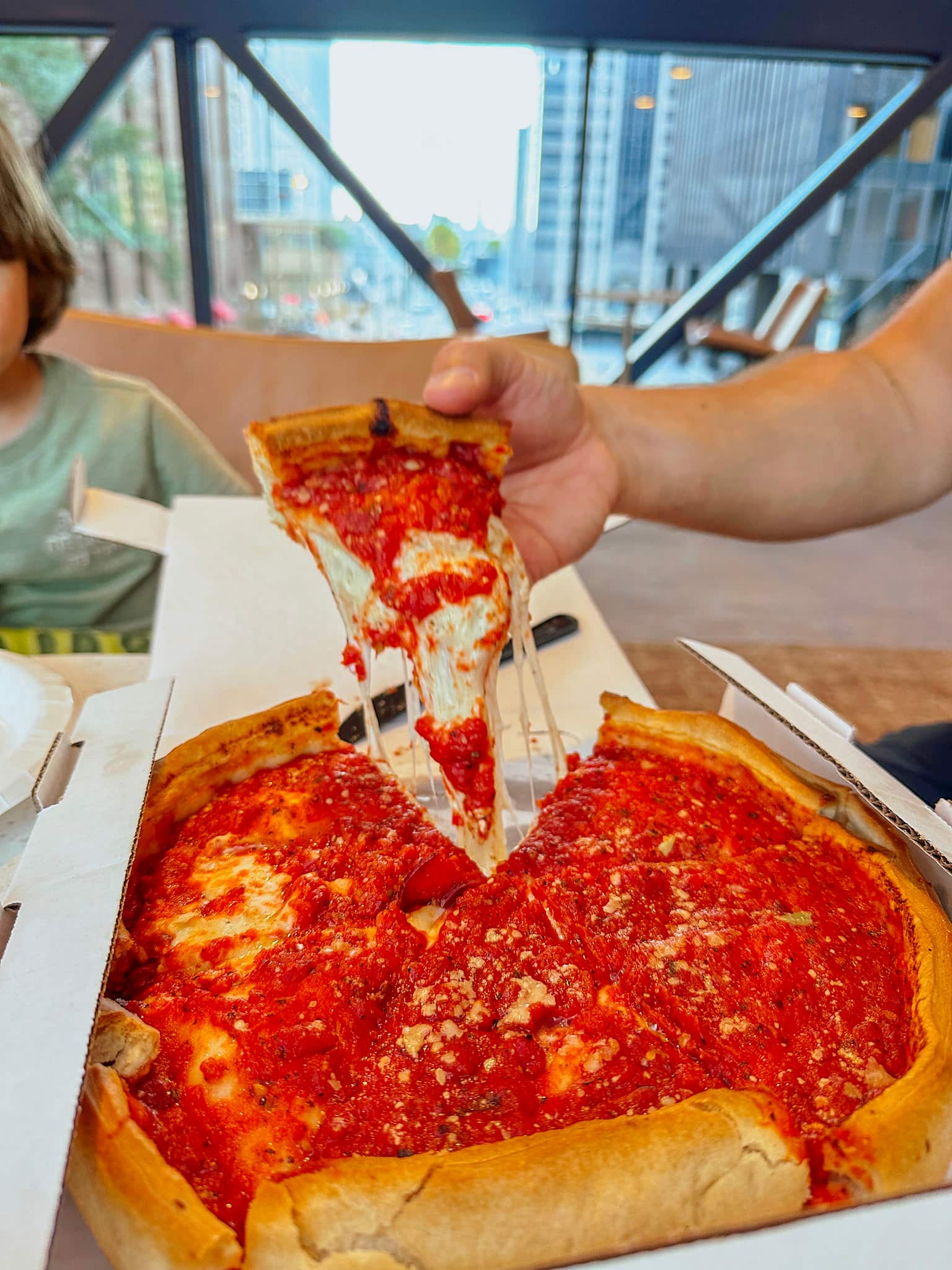 chicago with kids deep dish pizza
