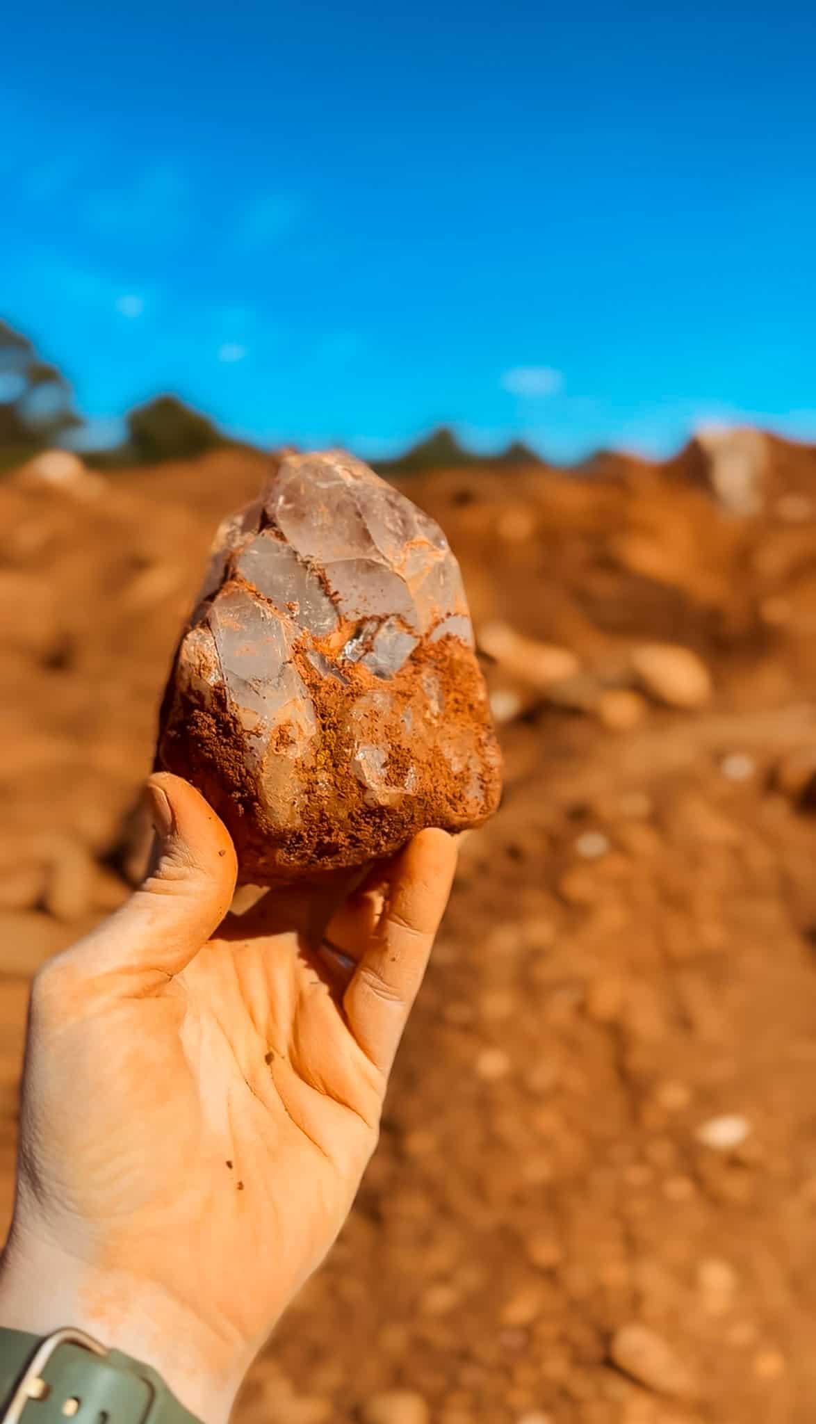 quartz crystal at ron coleman mining in arkansas