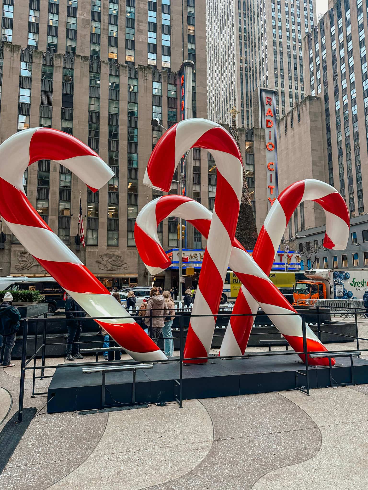 where to stay in NYC at christmas