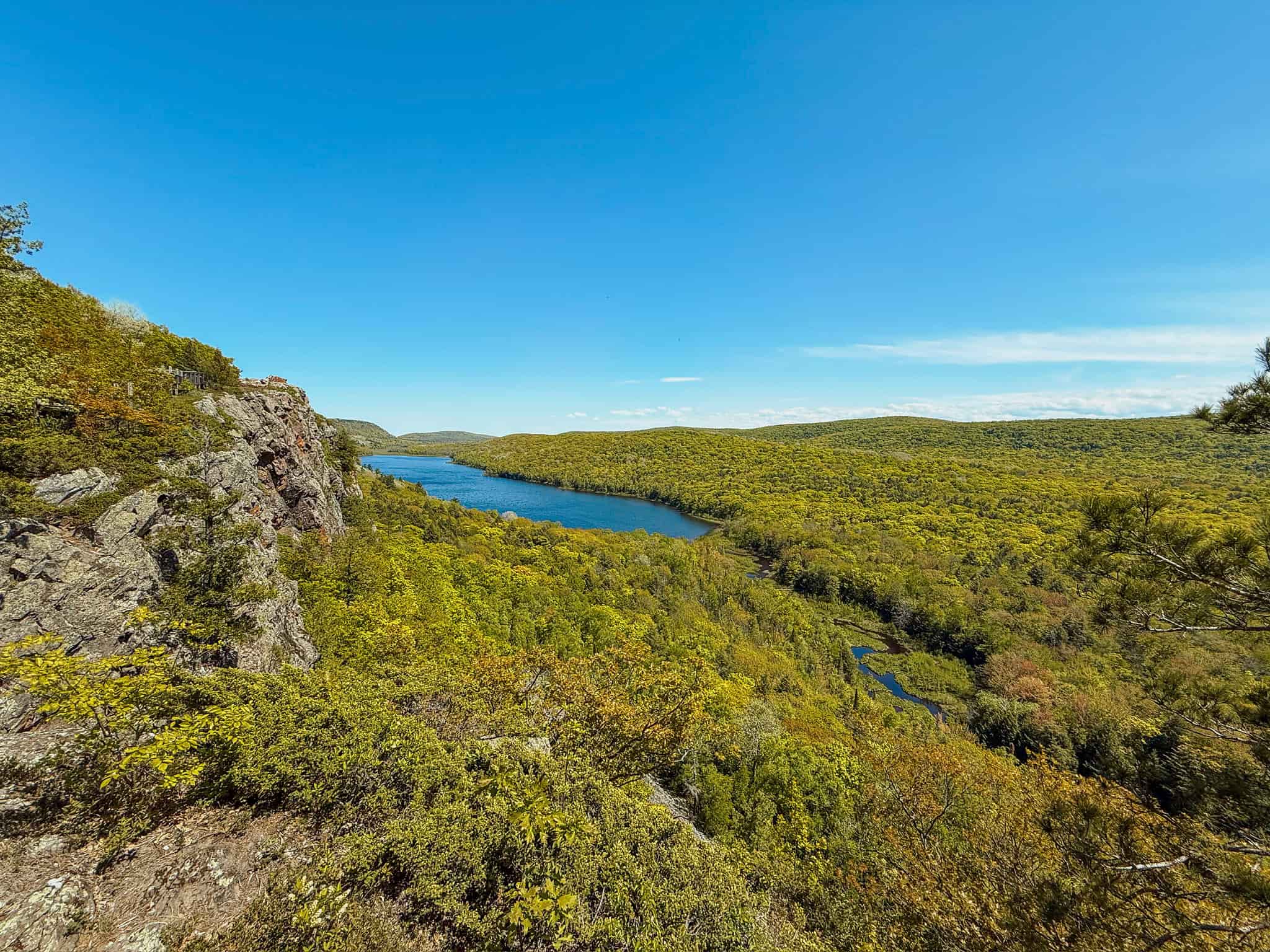 Midwest Road Trip – scenic overlook lake of the clouds – porcupine mountains state park