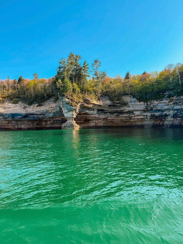 pictured rock national lakeshort