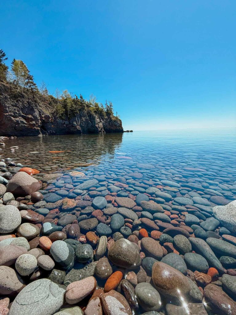 rocks at tettegouche state park