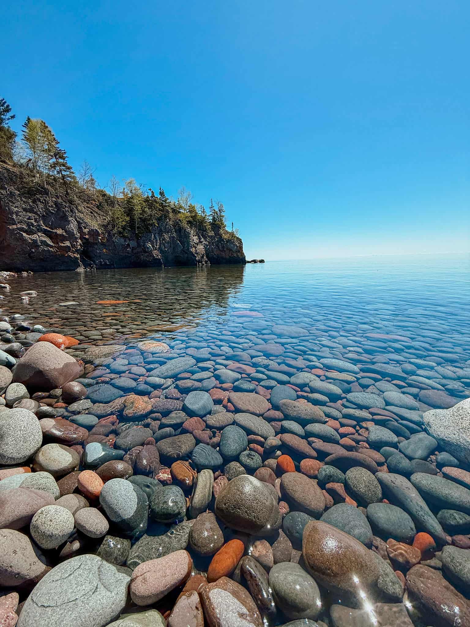 rocks at tettegouche state park