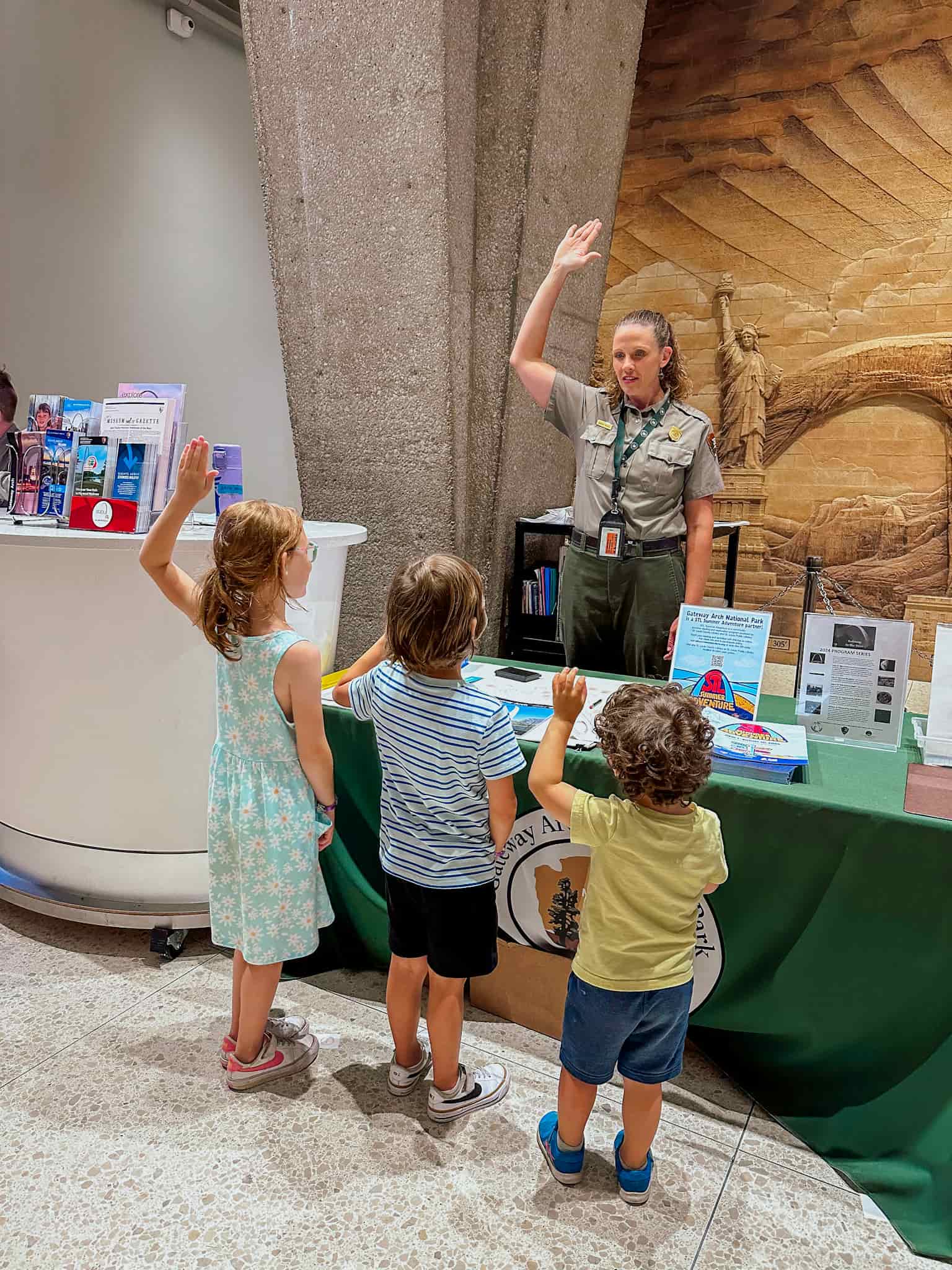 jr ranger program gateway national park st. louis