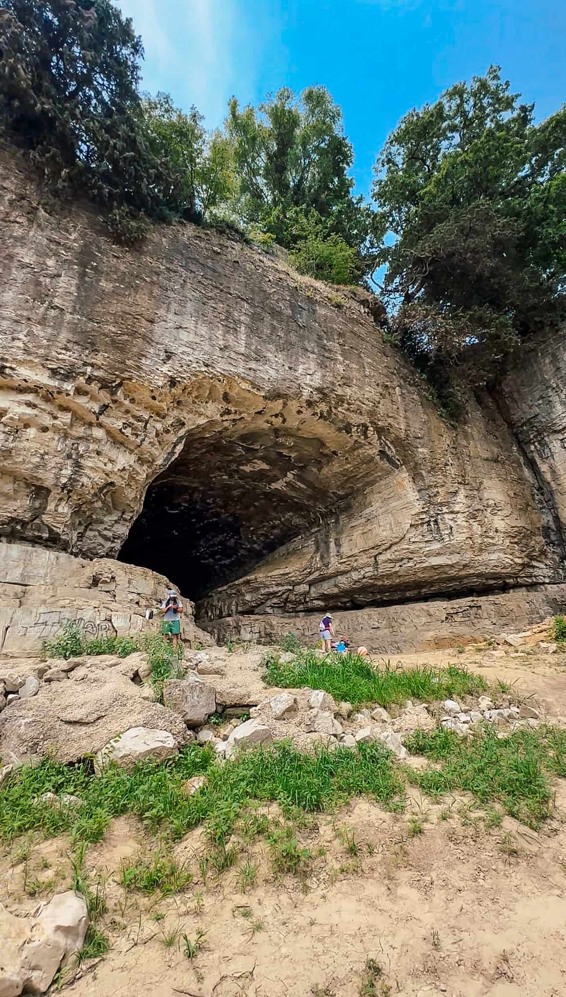 cave in rock state park, shawnee national forest illinois
