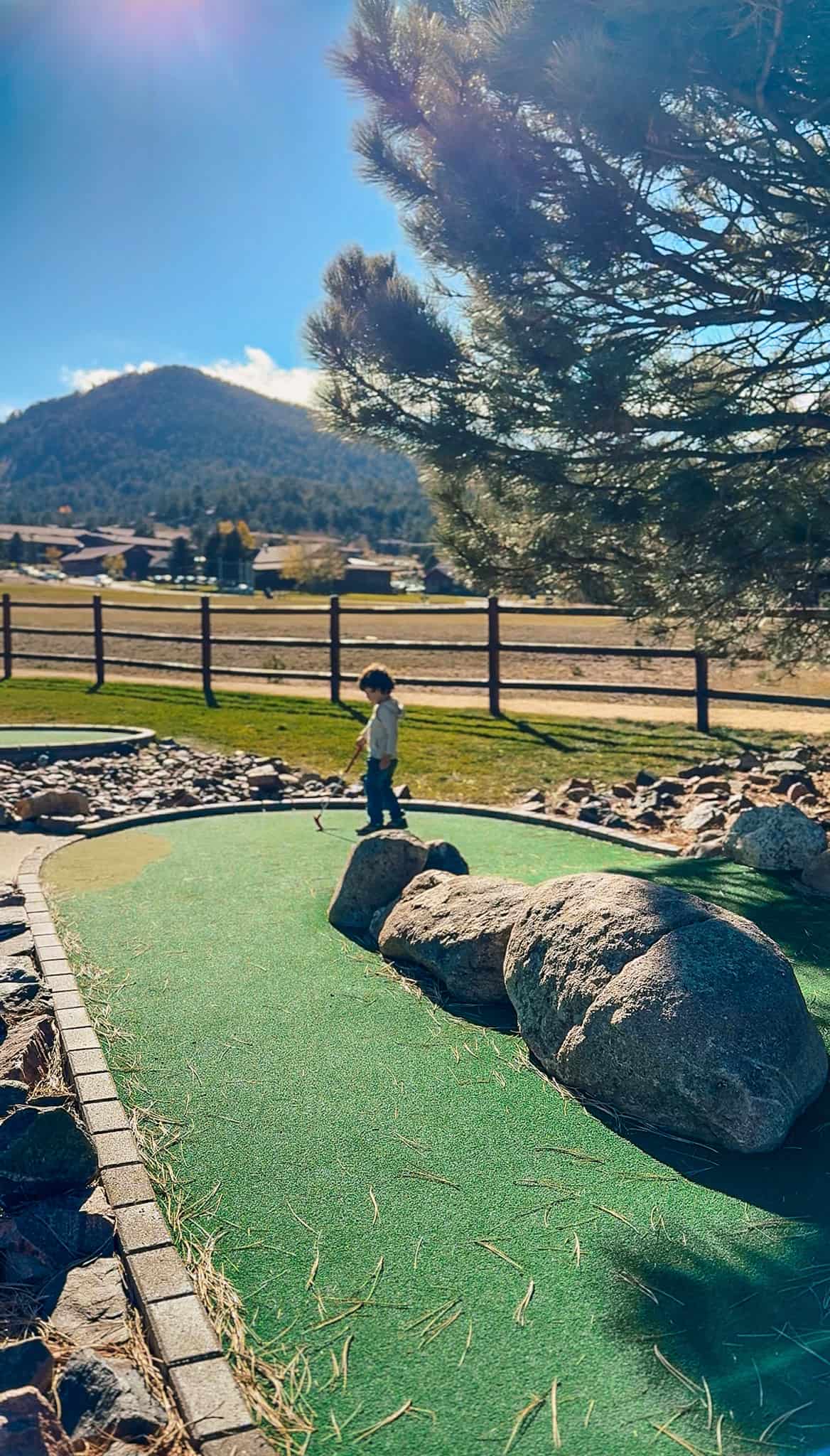 mini golf at ymca of the rockies