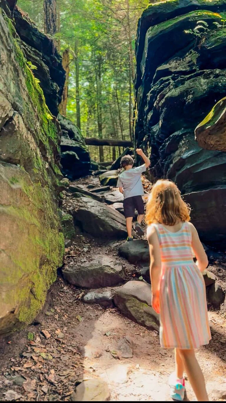kids hiking the ledges trail at cuyahoga valley national park