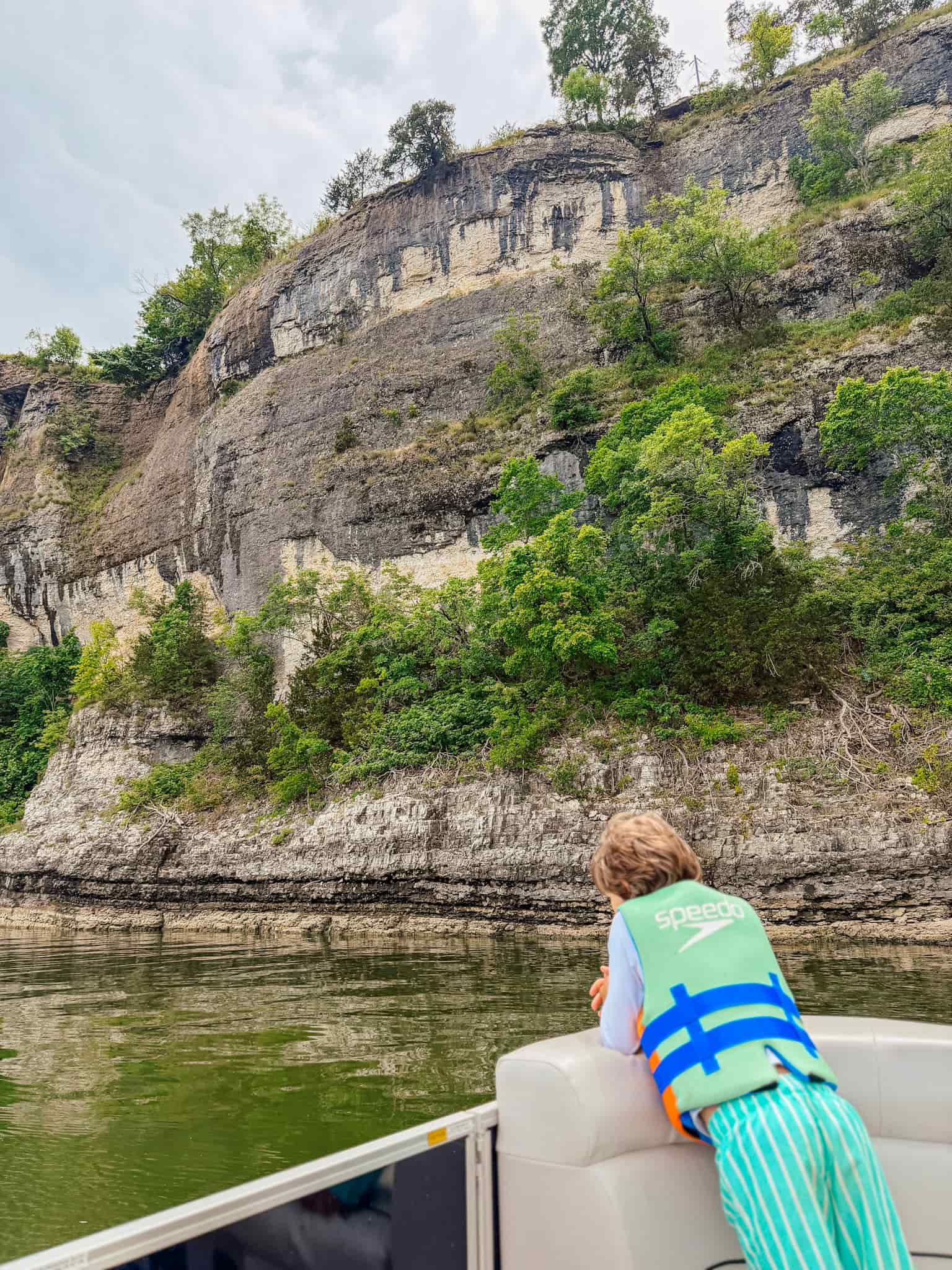lake tenkiller