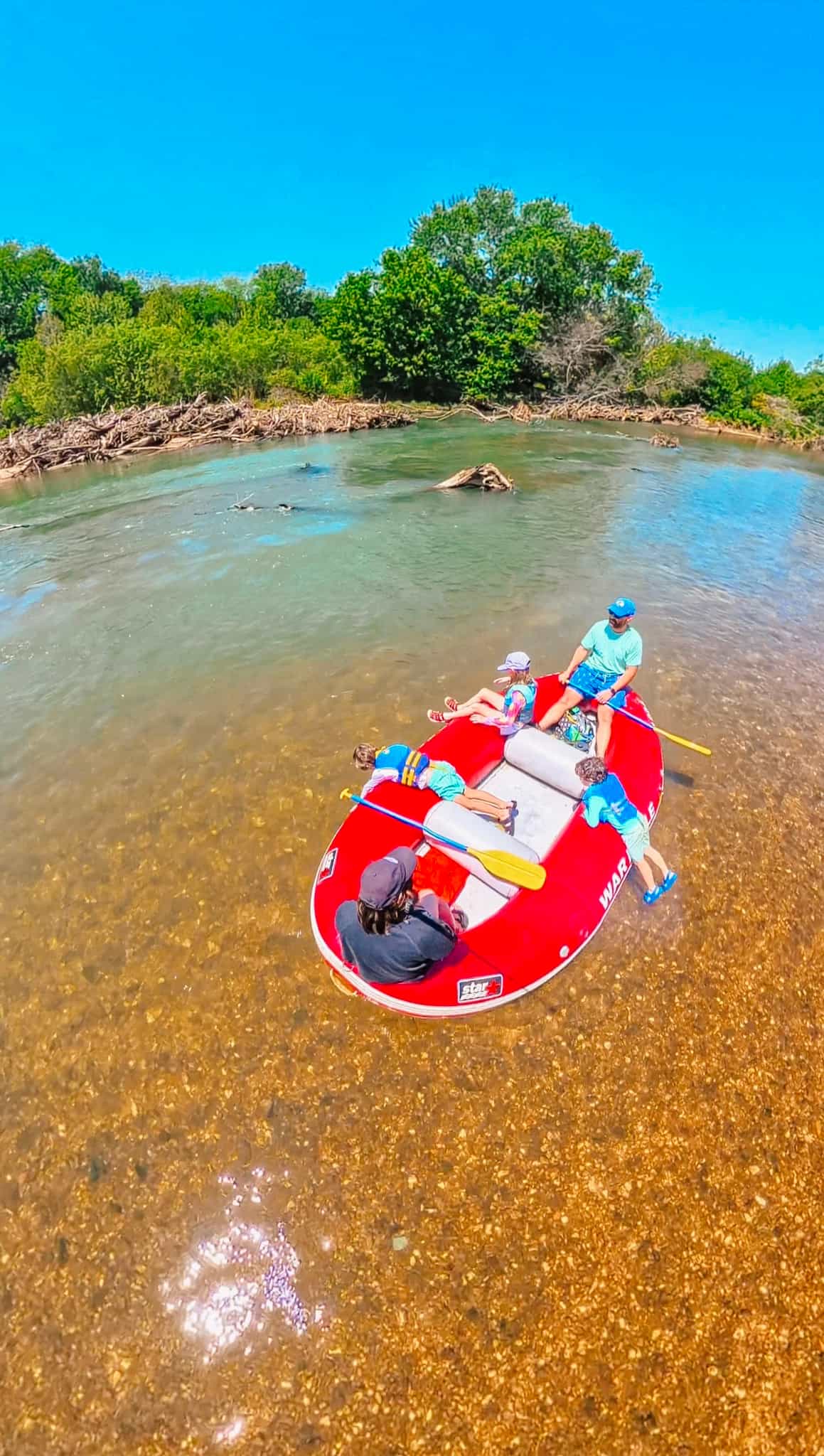 family floating down illinois river 