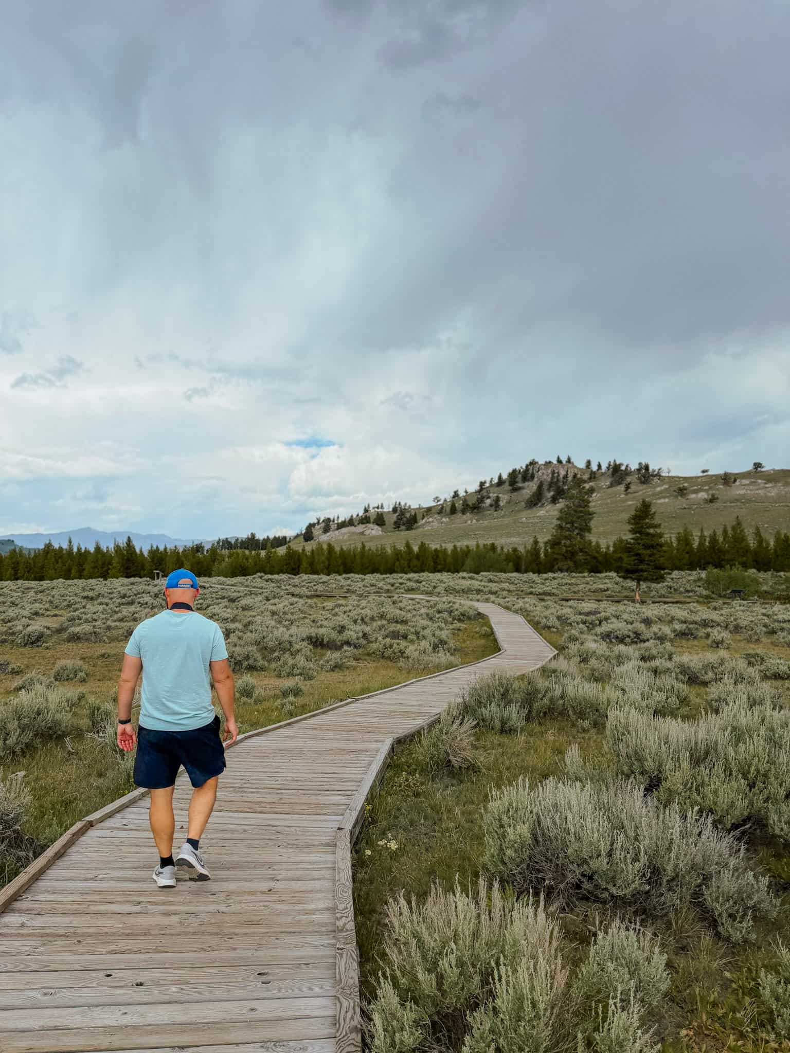 family friendly hikes in yellowstone